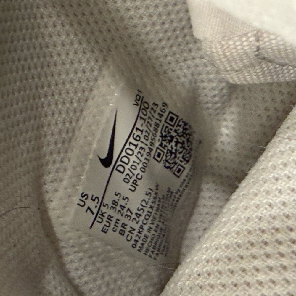 Nike Court Legacy Canvas Mid women’s size 7.5 white and black colorway - Picture 13 of 13